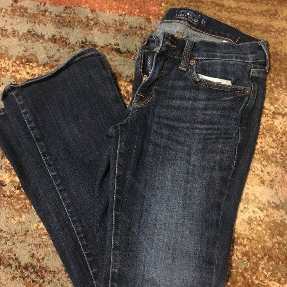 Lucky Jean's